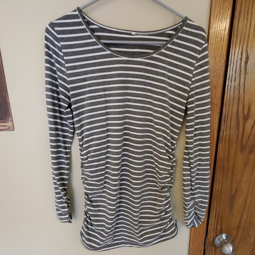 Maternity shirt